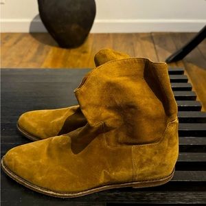 VINCE SUEDE WESTERN ANKLE BOOTS